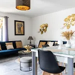 Maison De - בית נופש *