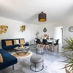 בית נופש Maison De - *