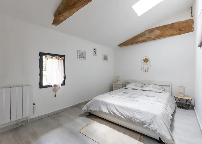 Semesterbostad Le - *